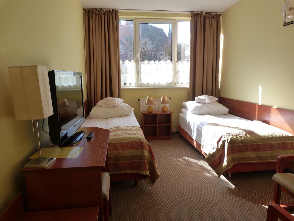 Hotel Kopernik Фромборк Экстерьер фото